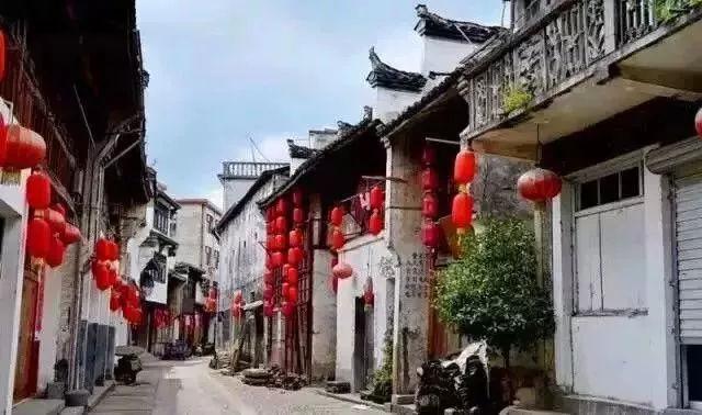 未来长期看中国是否会持续减持美债？是否有新的投资选择？游戏画面